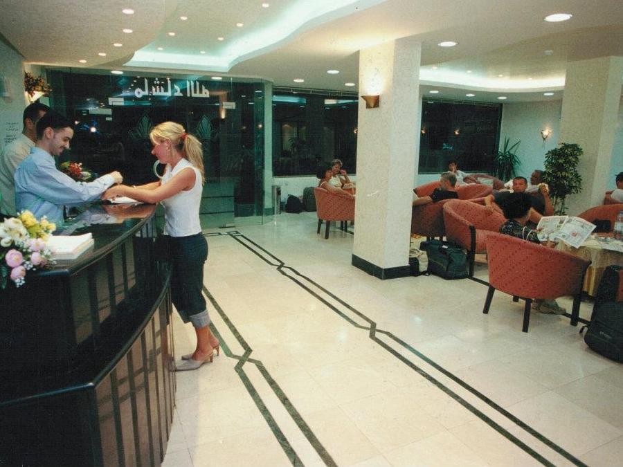 Dweik Hotel 1 Акаба Экстерьер фото
